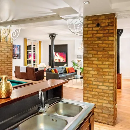 Loft In *